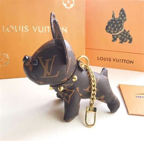 louis vuitton dog keychain pictures.